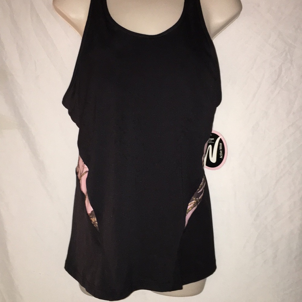NEW Wilderness dreams activewear top Mossy Oak
